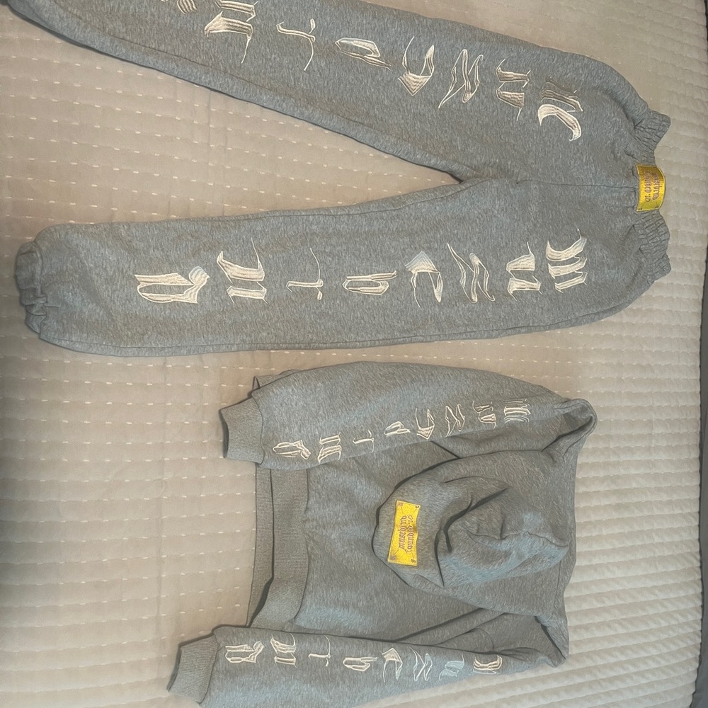 MUSE.BRND Sweatsuit